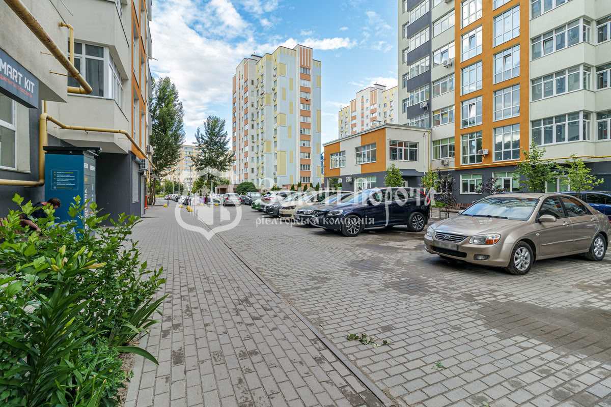 Продаж 2-кімнатної квартири 68 м², Боголюбова вул., 9А, 9Б