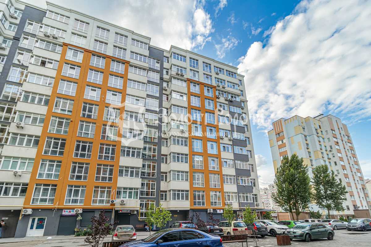Продаж 2-кімнатної квартири 68 м², Боголюбова вул., 9А, 9Б