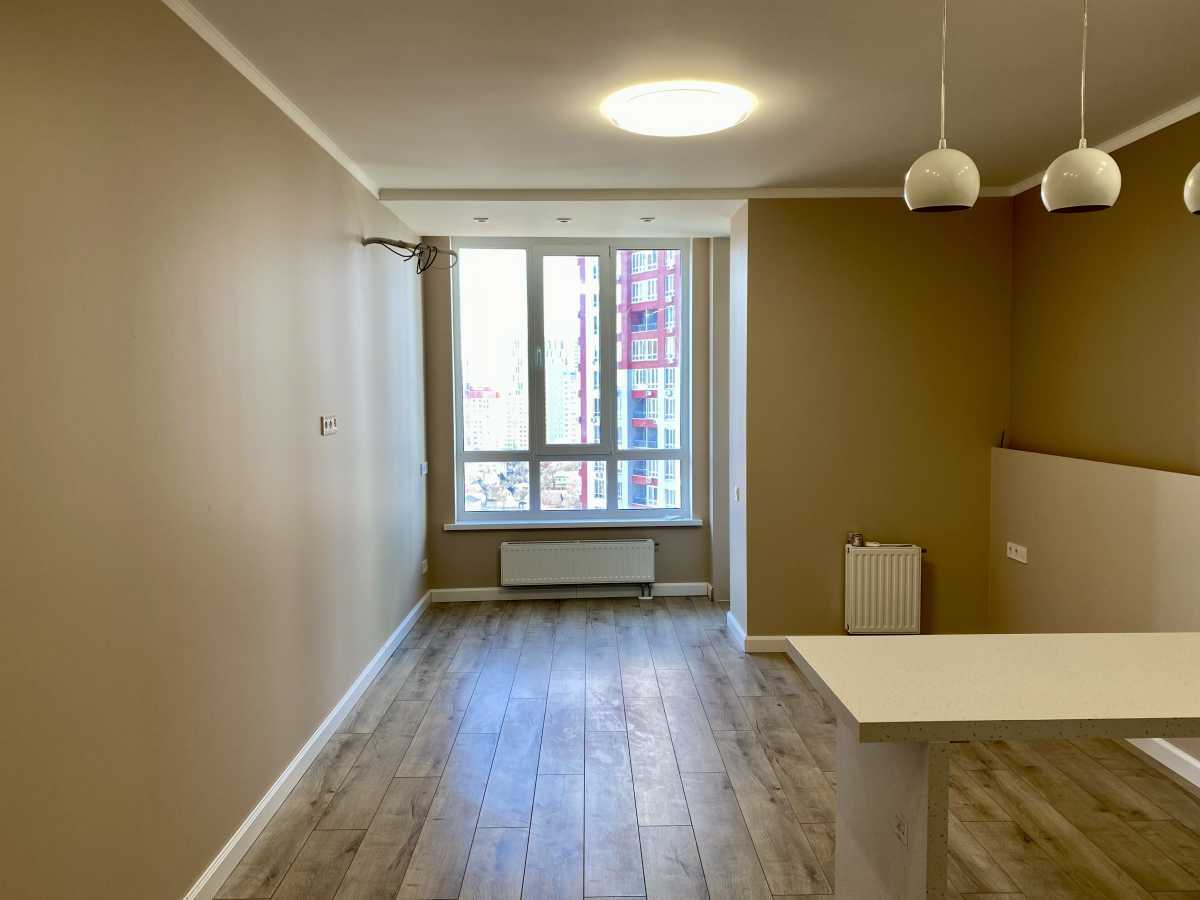Продаж 1-кімнатної квартири 32 м², Каховська вул., 62А