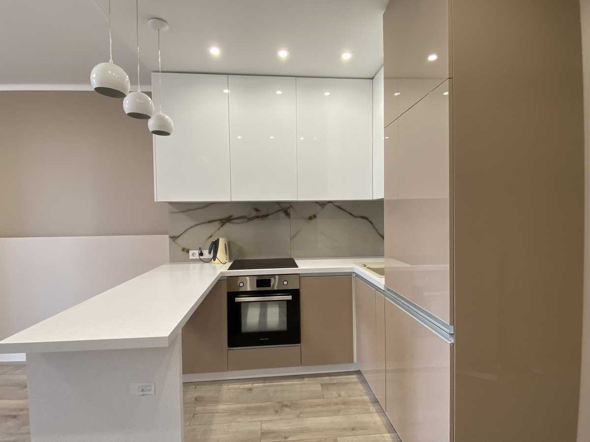 Продаж 1-кімнатної квартири 32 м², Каховська вул., 62А
