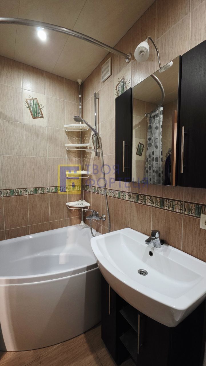 Продажа 2-комнатной квартиры 47 м², Гладкова ул.