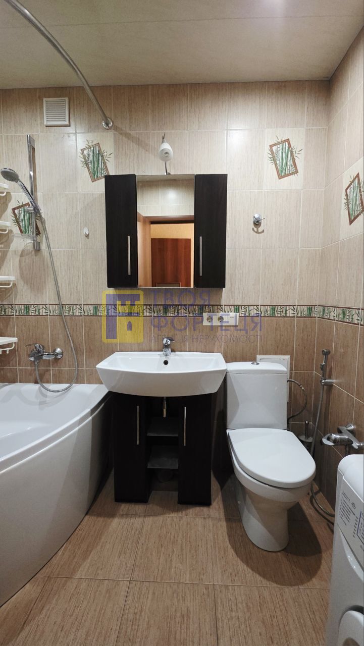 Продажа 2-комнатной квартиры 47 м², Гладкова ул.
