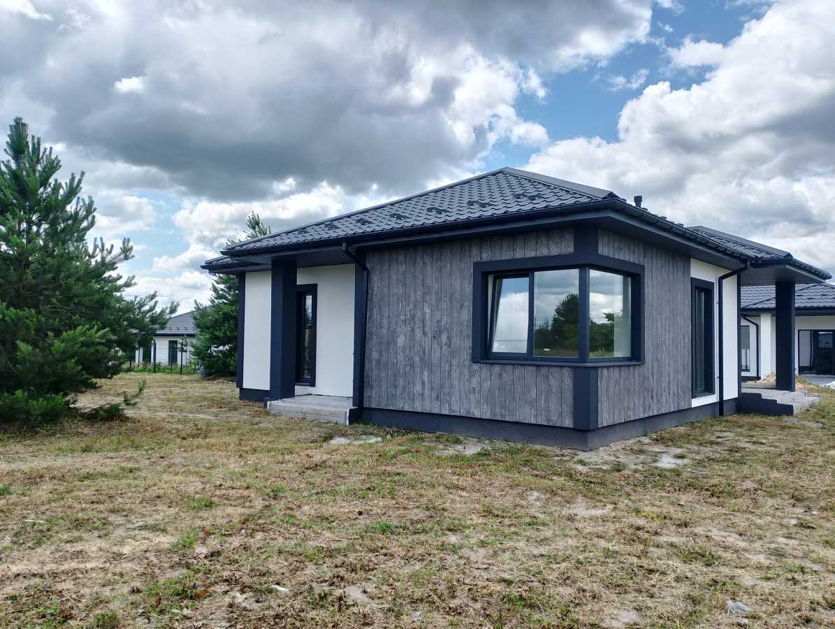 Продажа 4-комнатной квартиры 95 м², Короленка