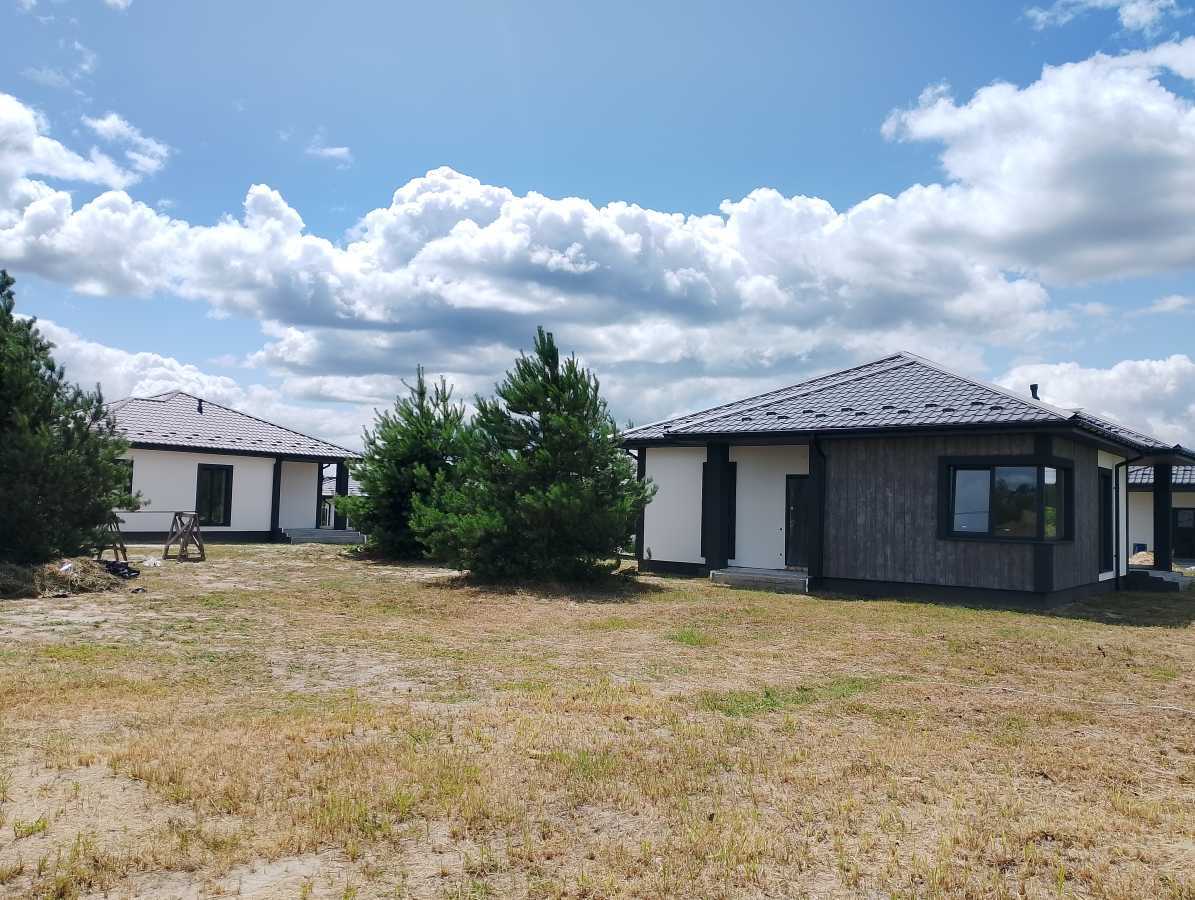 Продажа 4-комнатной квартиры 95 м², Короленка