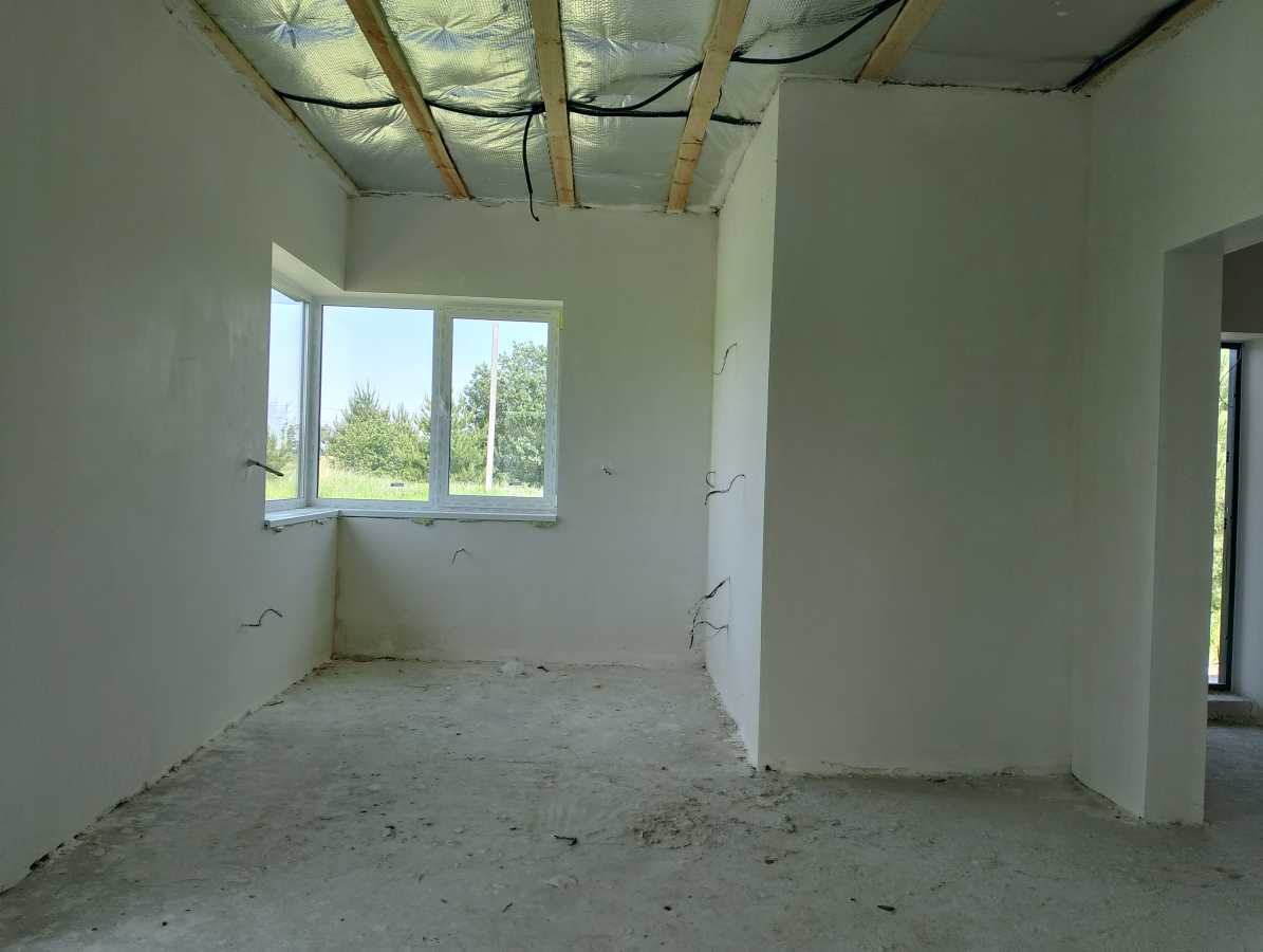 Продажа 4-комнатной квартиры 95 м², Короленка