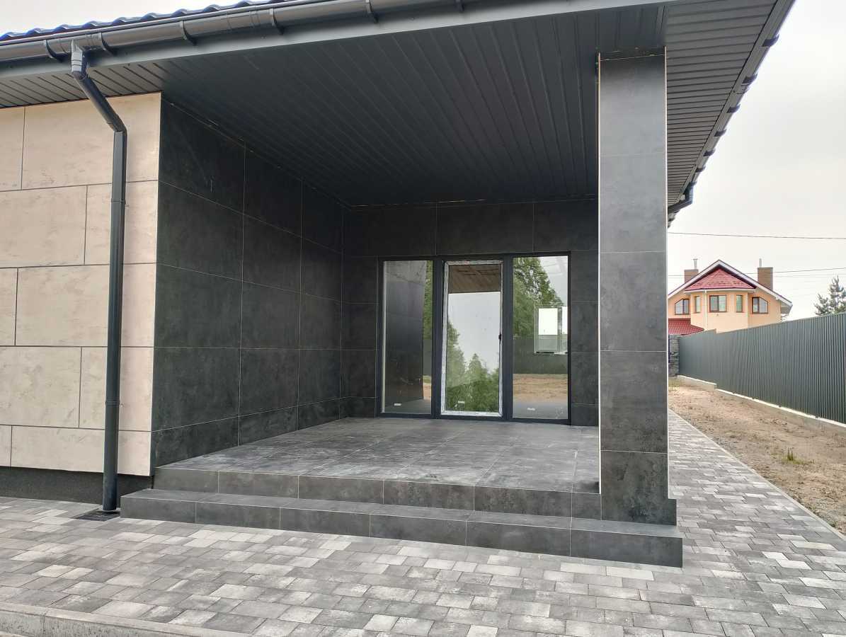 Продажа 4-комнатной квартиры 185 м²