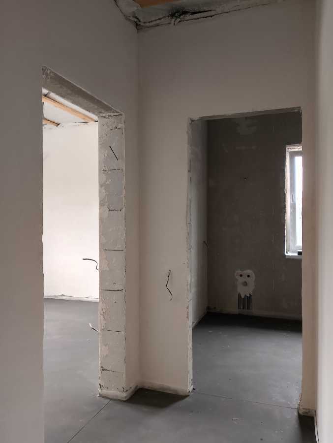 Продажа 4-комнатной квартиры 185 м²