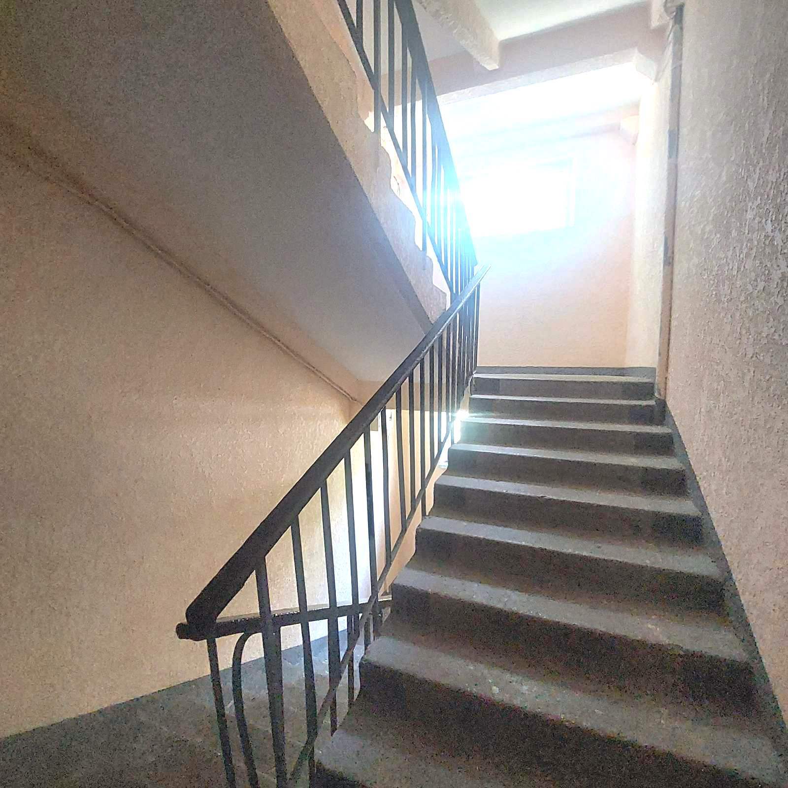 Продажа 2-комнатной квартиры 47.5 м², Небесной сотни просп., 21