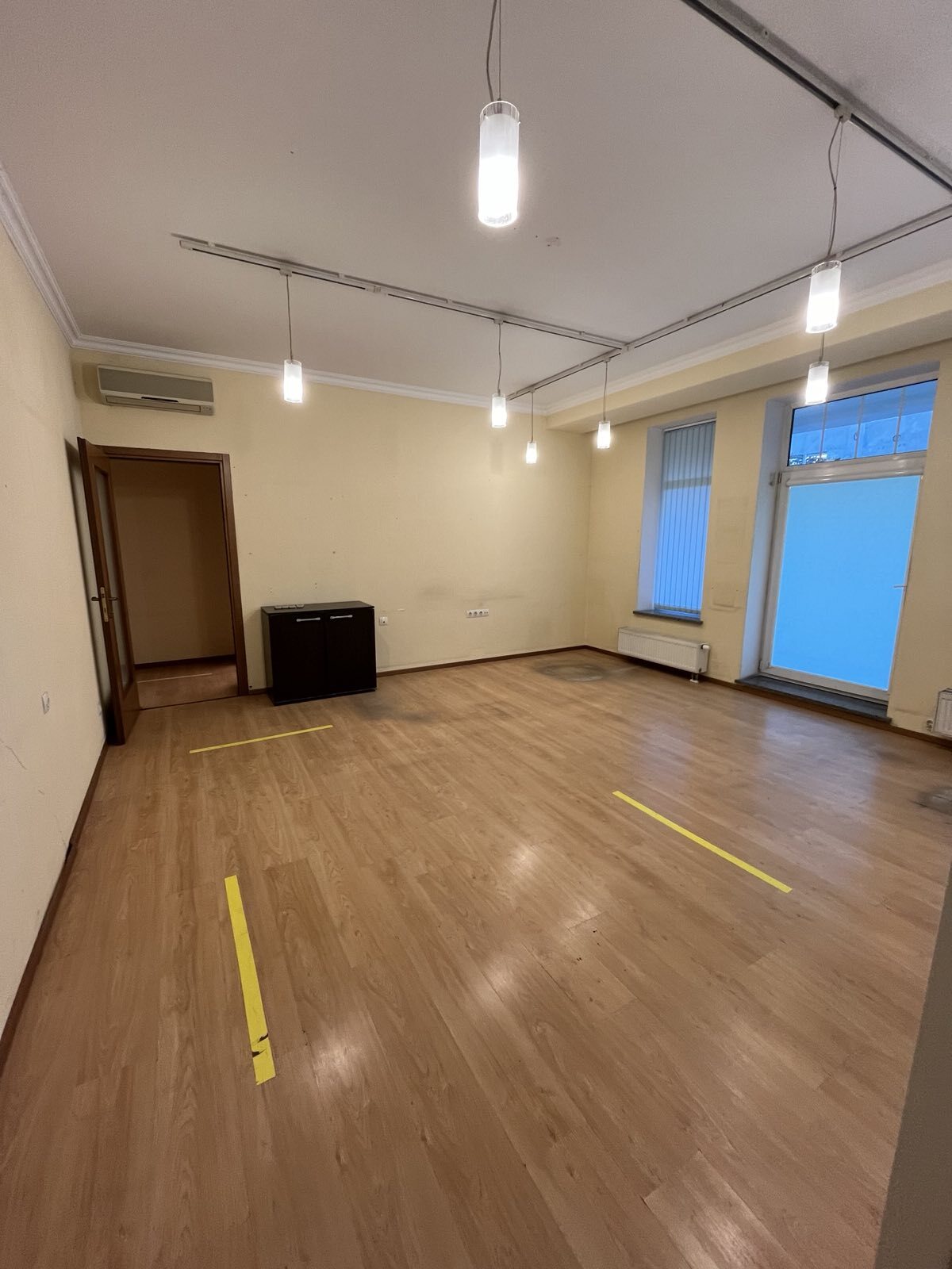 Продаж 3-кімнатної квартири 99 м², Затишна вул., 13