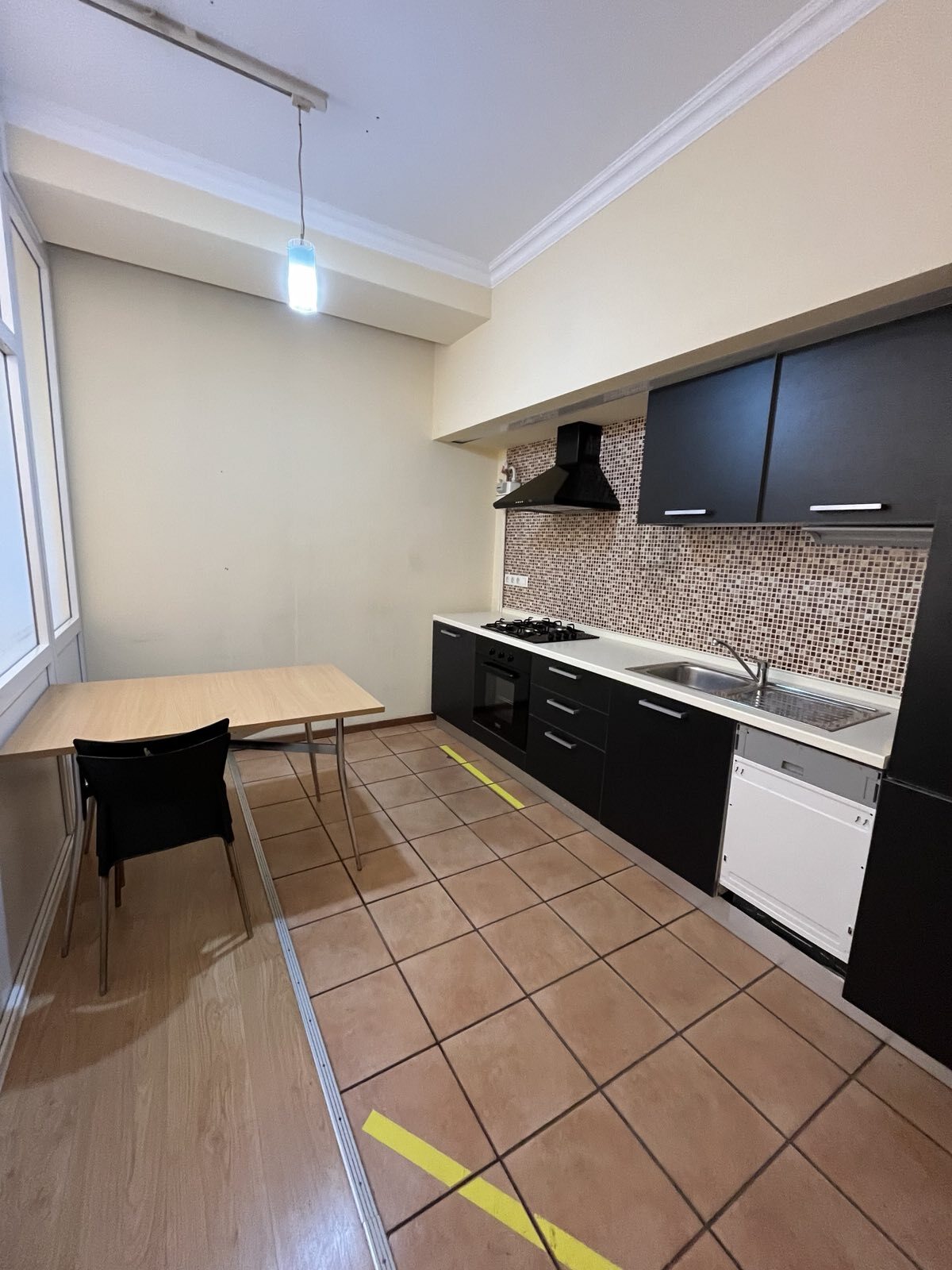 Продаж 3-кімнатної квартири 99 м², Затишна вул., 13