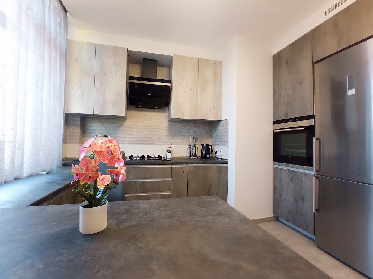 Продажа 1-комнатной квартиры 43 м², Елены Степановны ул., 10