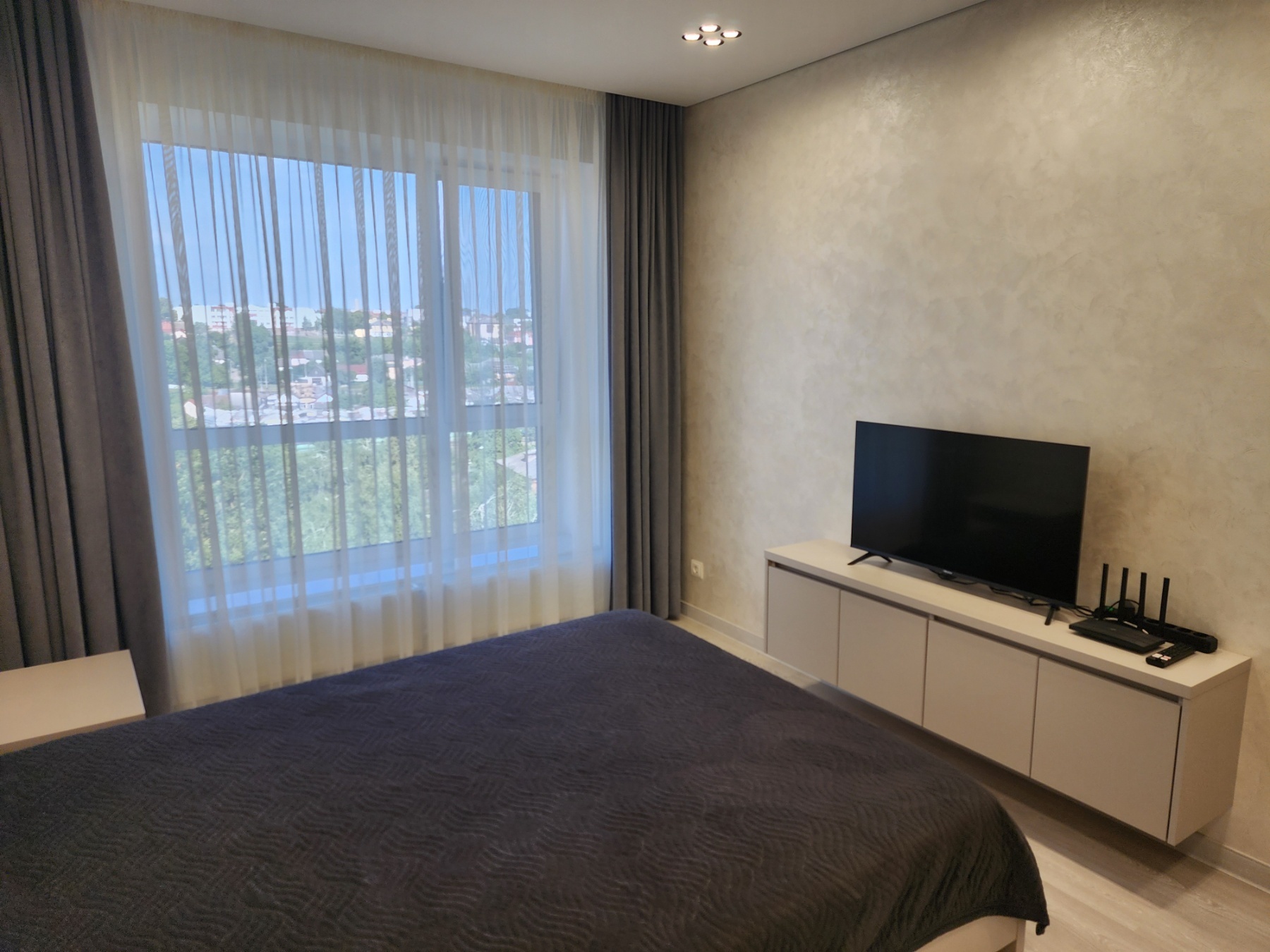 Оренда 1-кімнатної квартири 45 м², Замкова вул., 48