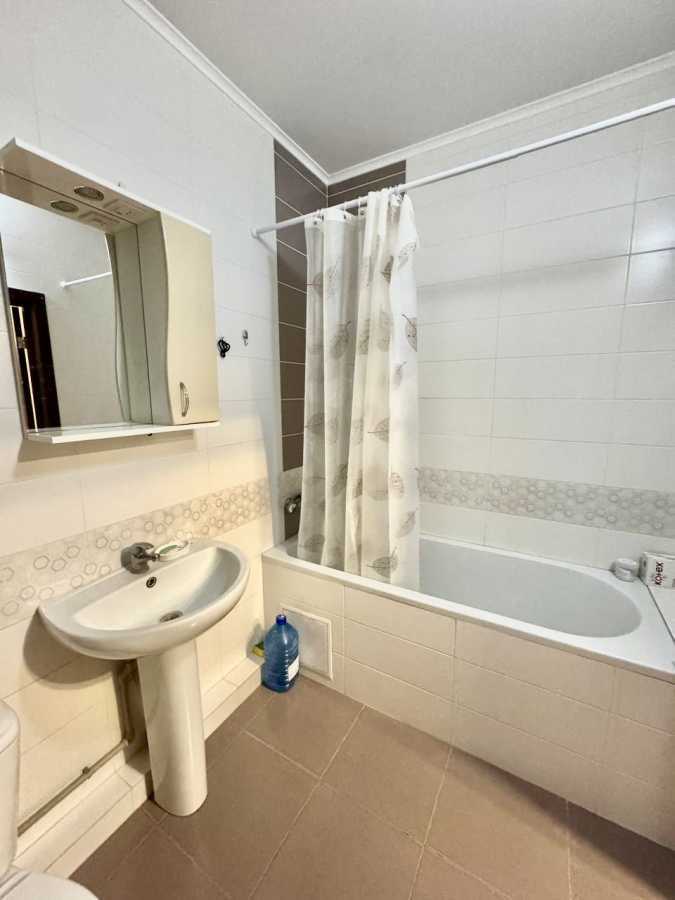 Оренда 1-кімнатної квартири 53 м², Воскресенська вул., 16