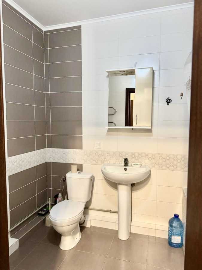 Оренда 1-кімнатної квартири 53 м², Воскресенська вул., 16