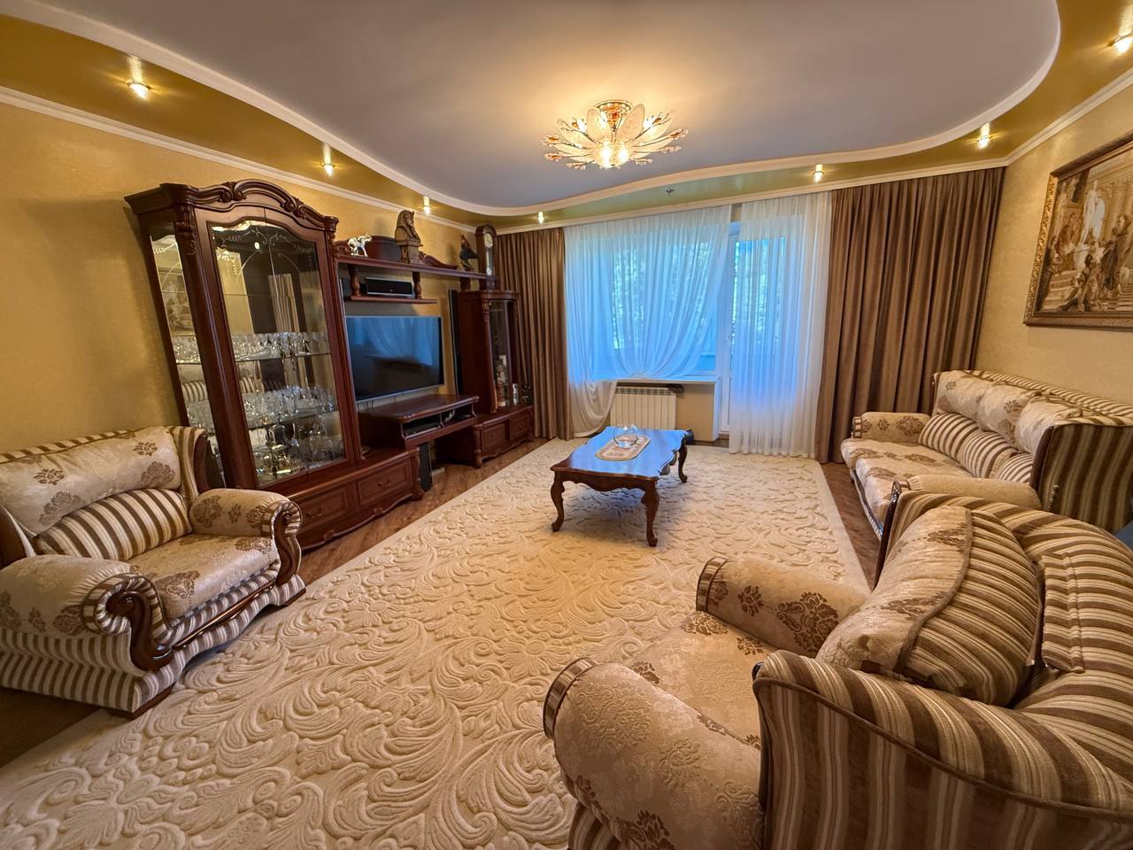 Продаж 3-кімнатної квартири 107.4 м², Зарічанська вул., 22/3