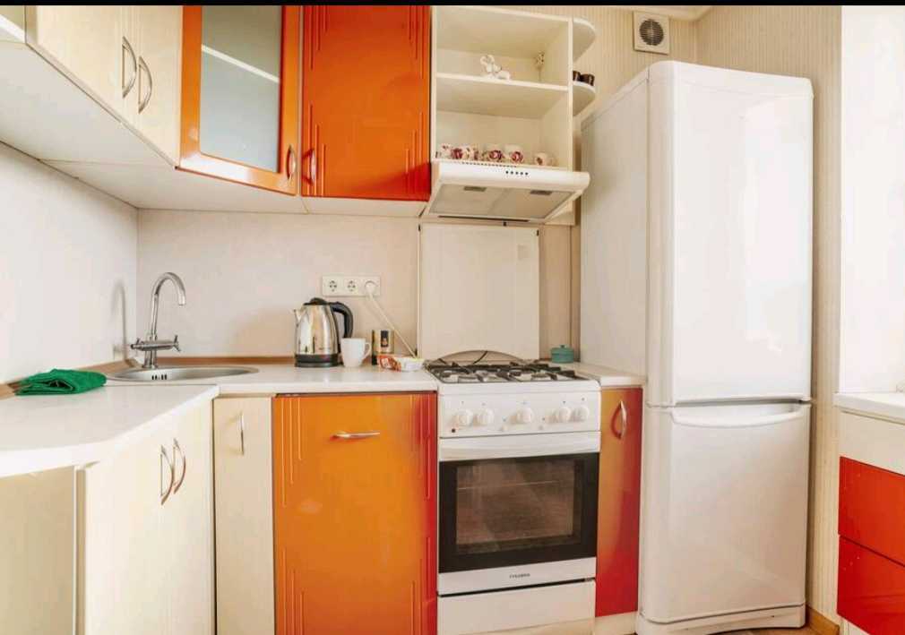 1-комнатная квартира посуточно 35 м², Константиновская ул., 45
