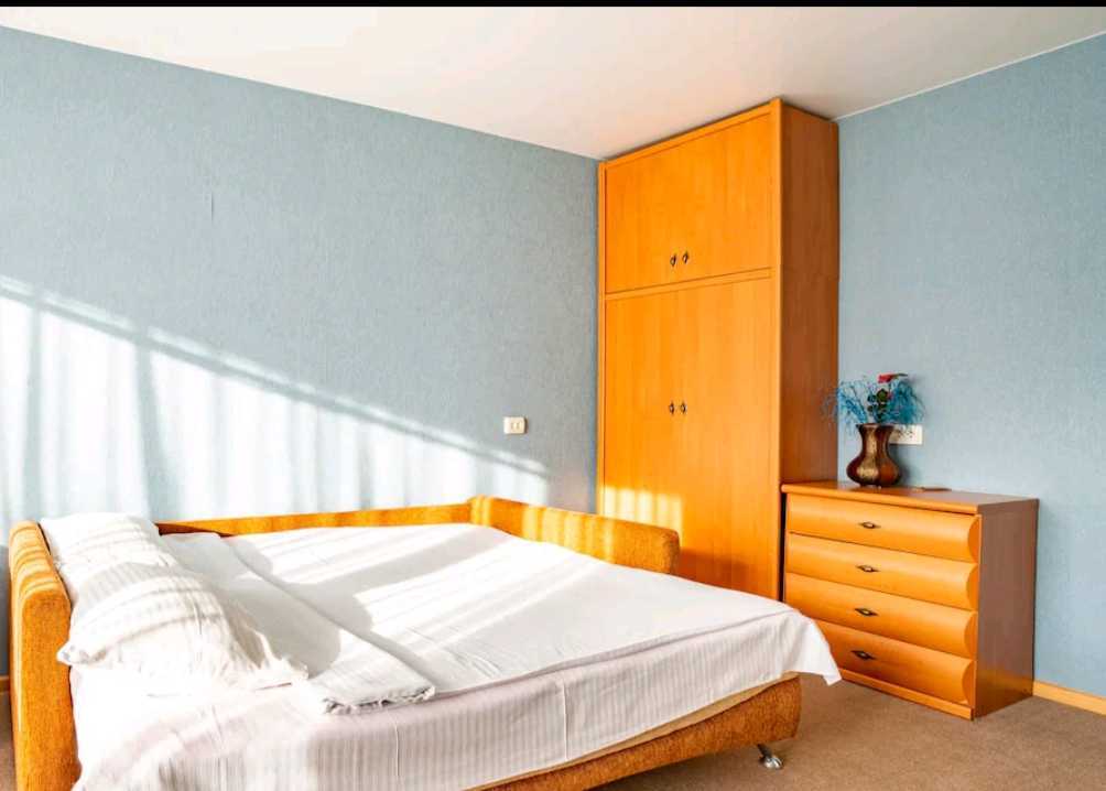 1-комнатная квартира посуточно 35 м², Константиновская ул., 45