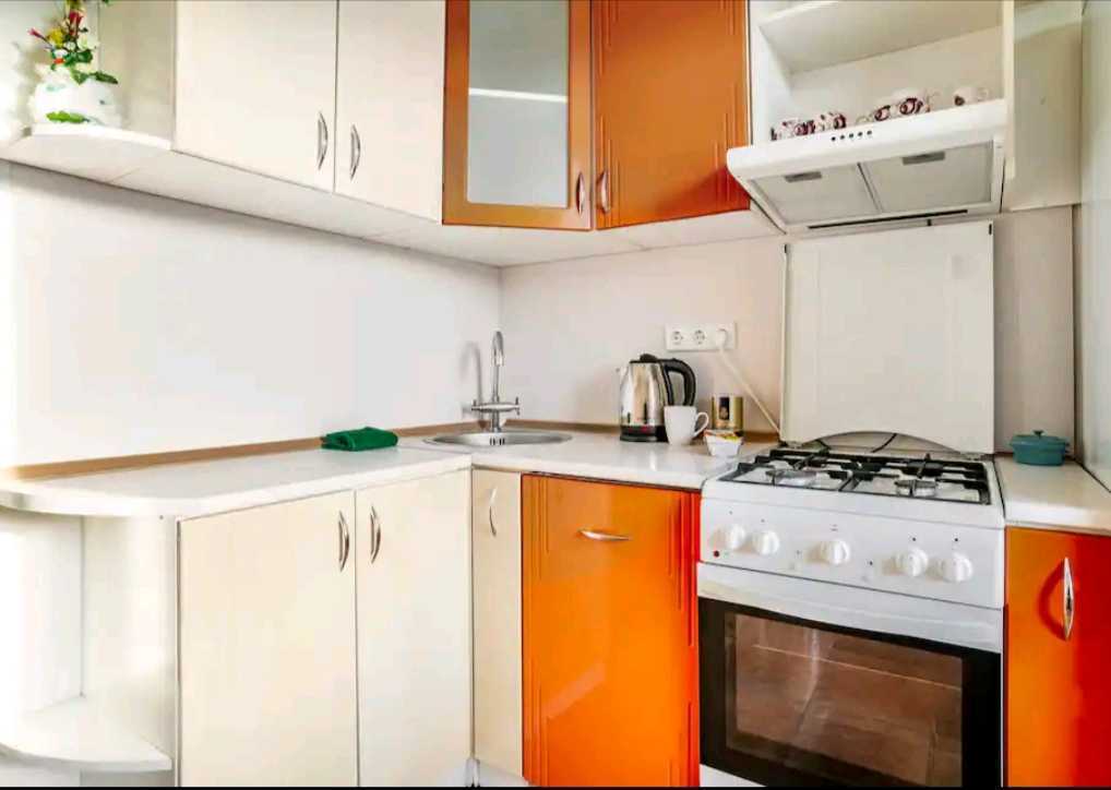 1-комнатная квартира посуточно 35 м², Константиновская ул., 45