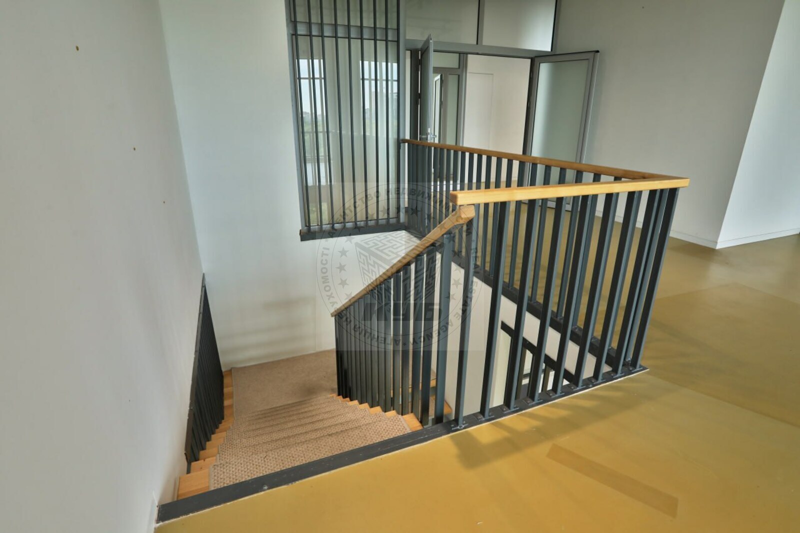 Продаж 2-рівневої квартири 320 м², Перемоги просп., 42