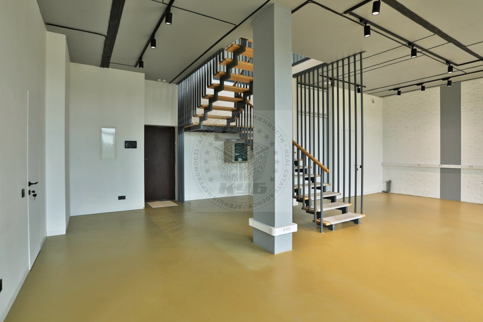 Продаж 2-рівневої квартири 320 м², Перемоги просп., 42