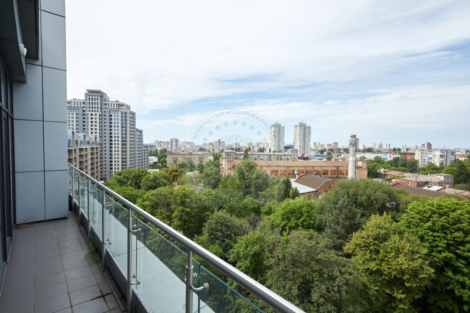 Продаж 2-рівневої квартири 320 м², Перемоги просп., 42