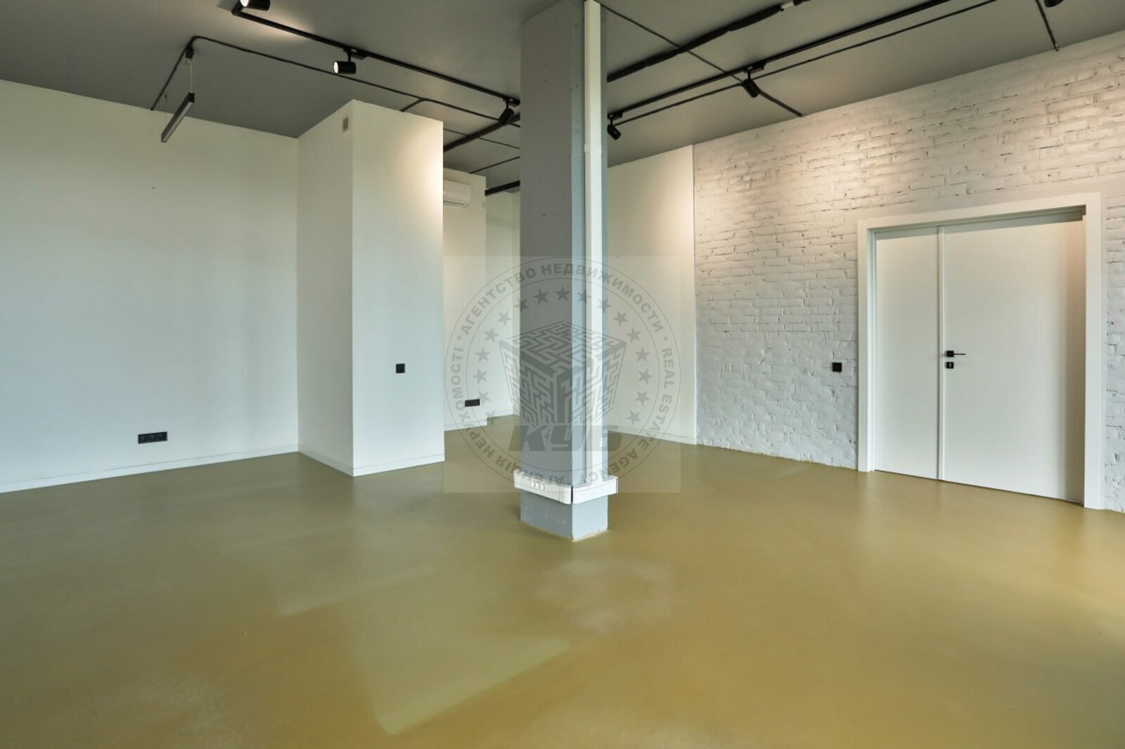 Продаж 2-рівневої квартири 320 м², Перемоги просп., 42