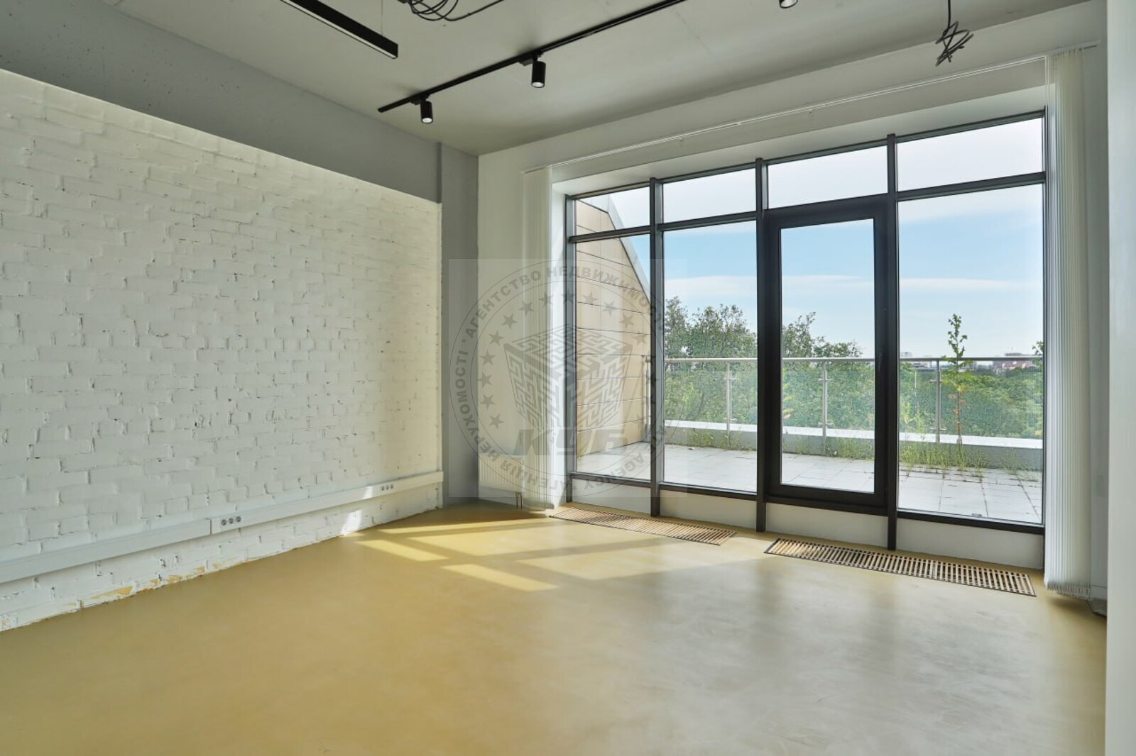 Продаж 2-рівневої квартири 320 м², Перемоги просп., 42