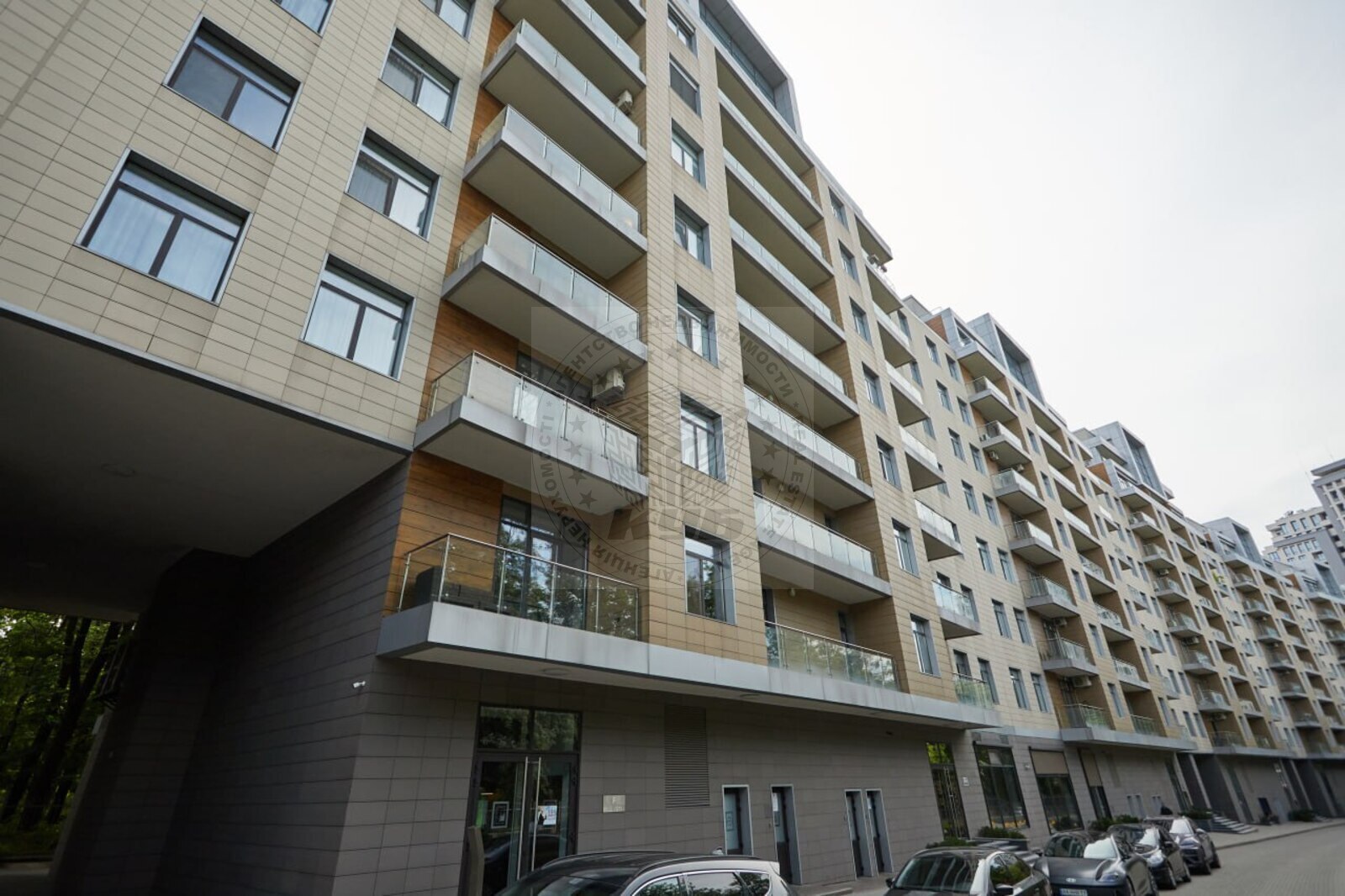 Продаж 2-рівневої квартири 320 м², Перемоги просп., 42