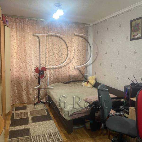Продажа 1-комнатной квартиры 30 м², Александровская ул., 12/14