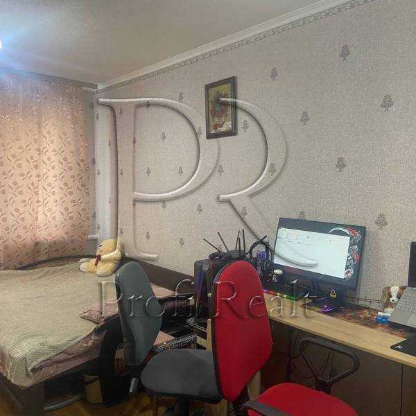 Продажа 1-комнатной квартиры 30 м², Александровская ул., 12/14