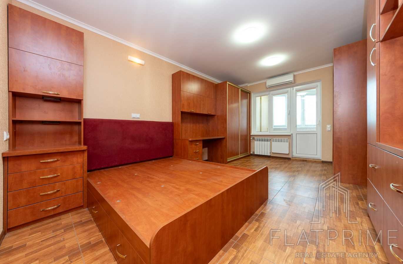 Продажа 4-комнатной квартиры 96 м², Академика Палладина просп., 13