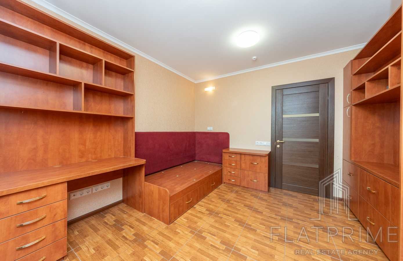 Продажа 4-комнатной квартиры 96 м², Академика Палладина просп., 13