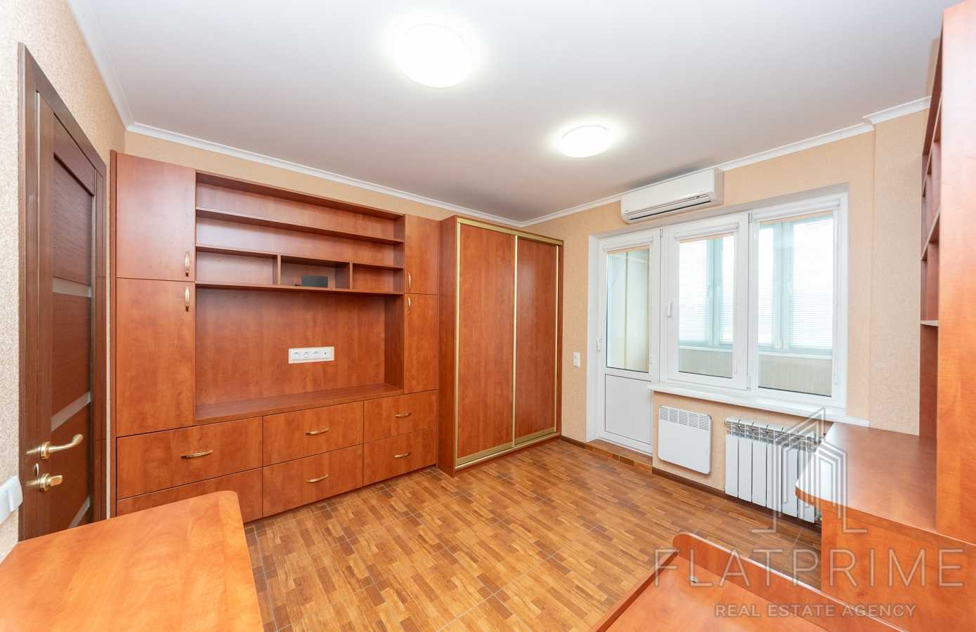 Продажа 4-комнатной квартиры 96 м², Академика Палладина просп., 13