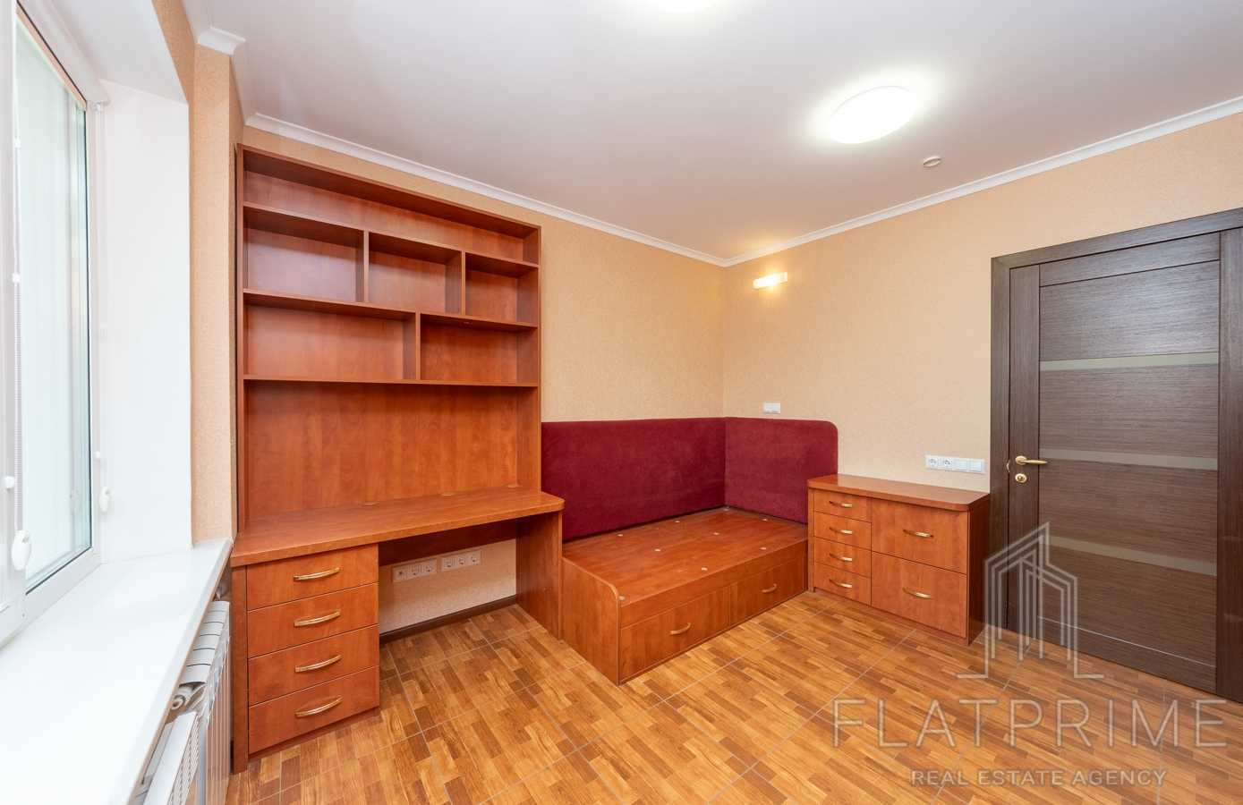 Продажа 4-комнатной квартиры 96 м², Академика Палладина просп., 13