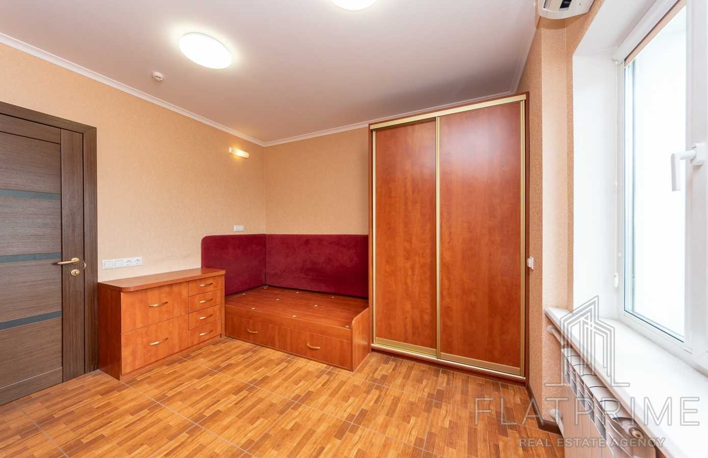 Продажа 4-комнатной квартиры 96 м², Академика Палладина просп., 13