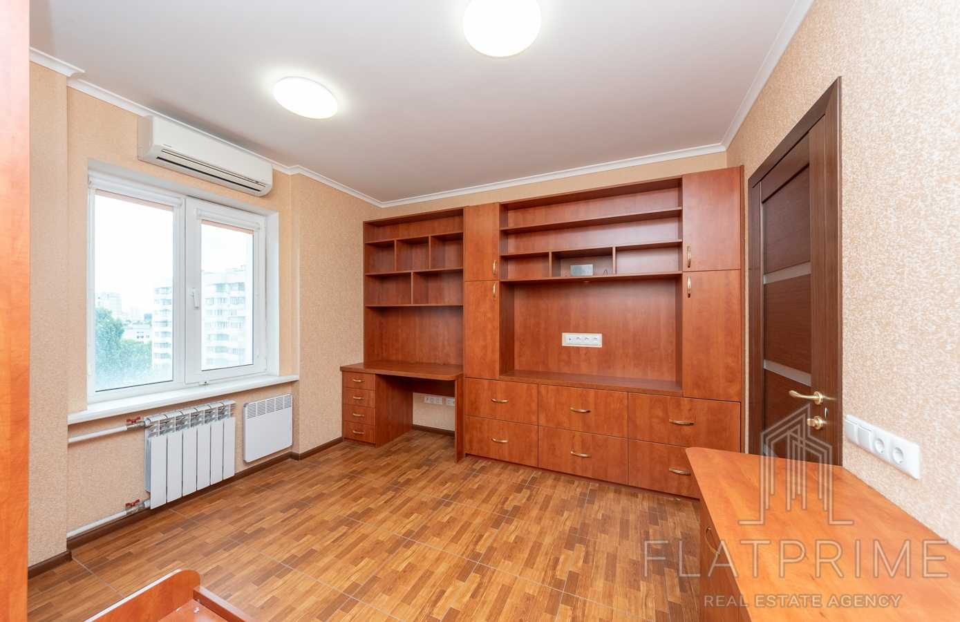 Продажа 4-комнатной квартиры 96 м², Академика Палладина просп., 13