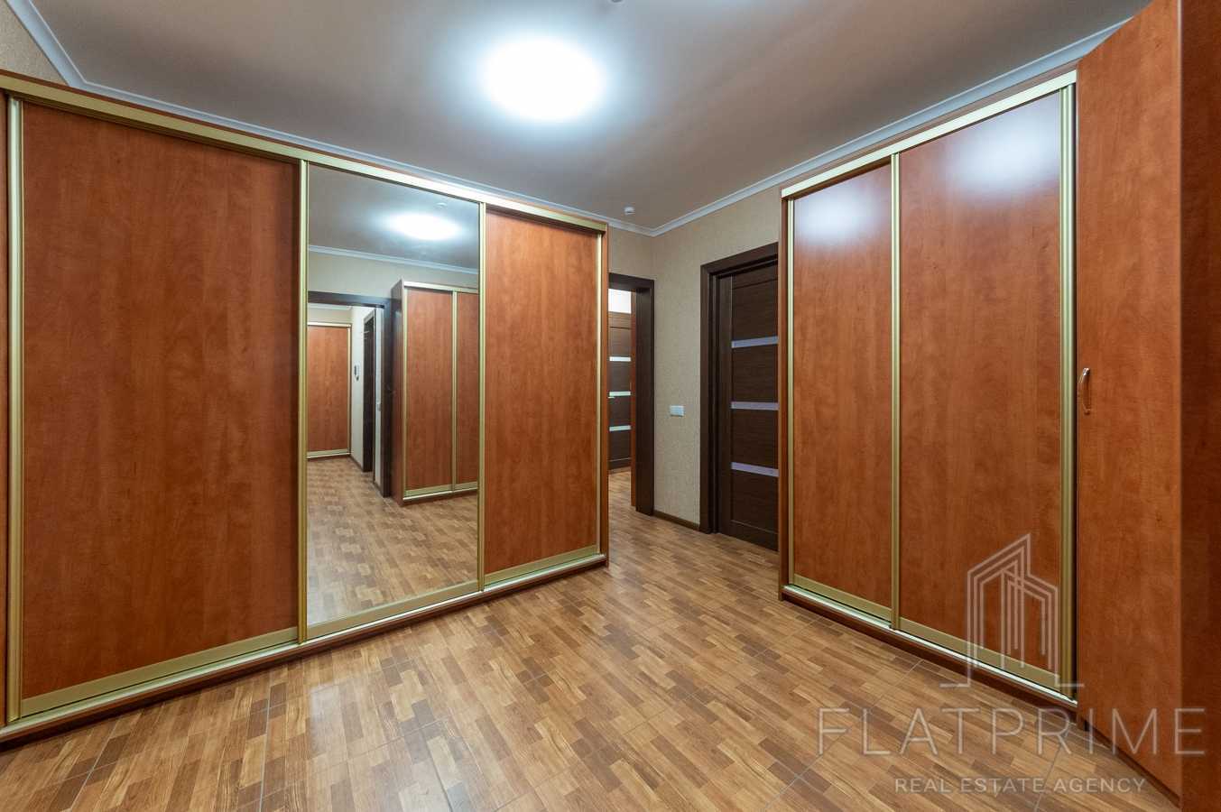 Продажа 4-комнатной квартиры 96 м², Академика Палладина просп., 13