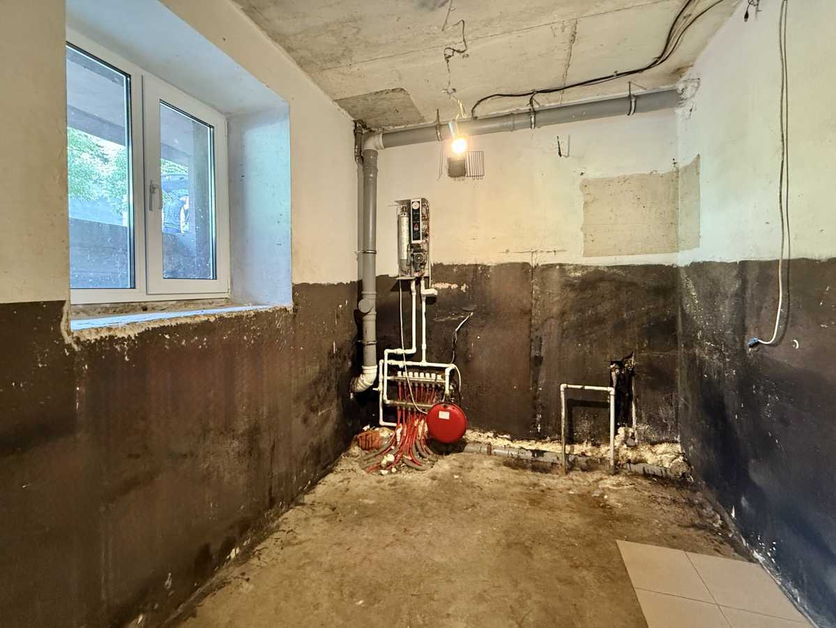 Продаж 2-кімнатної квартири 52.4 м², Полтавська вул., 64В