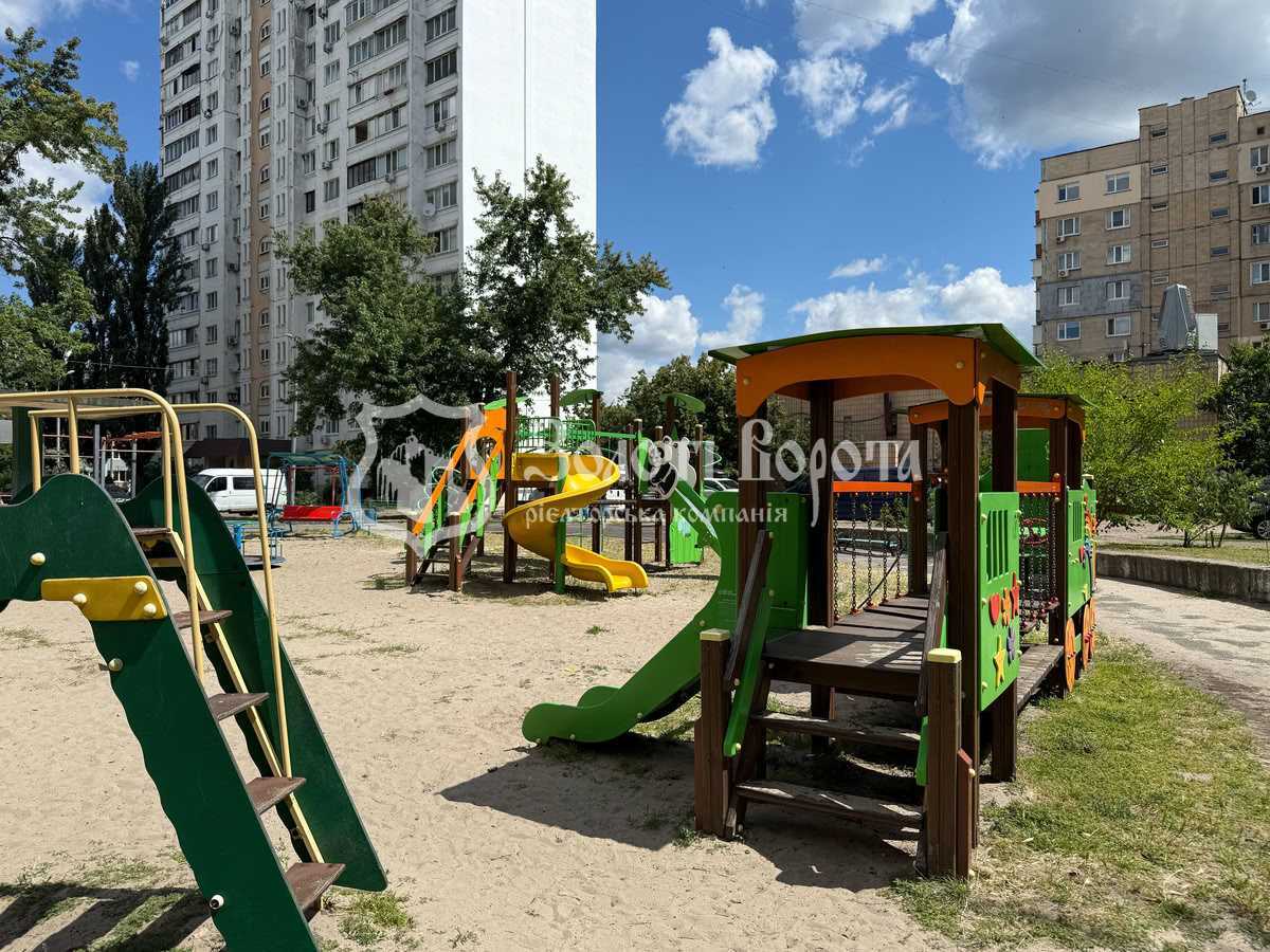 Продаж 2-кімнатної квартири 52 м², Миколи Бажана просп., 7Б