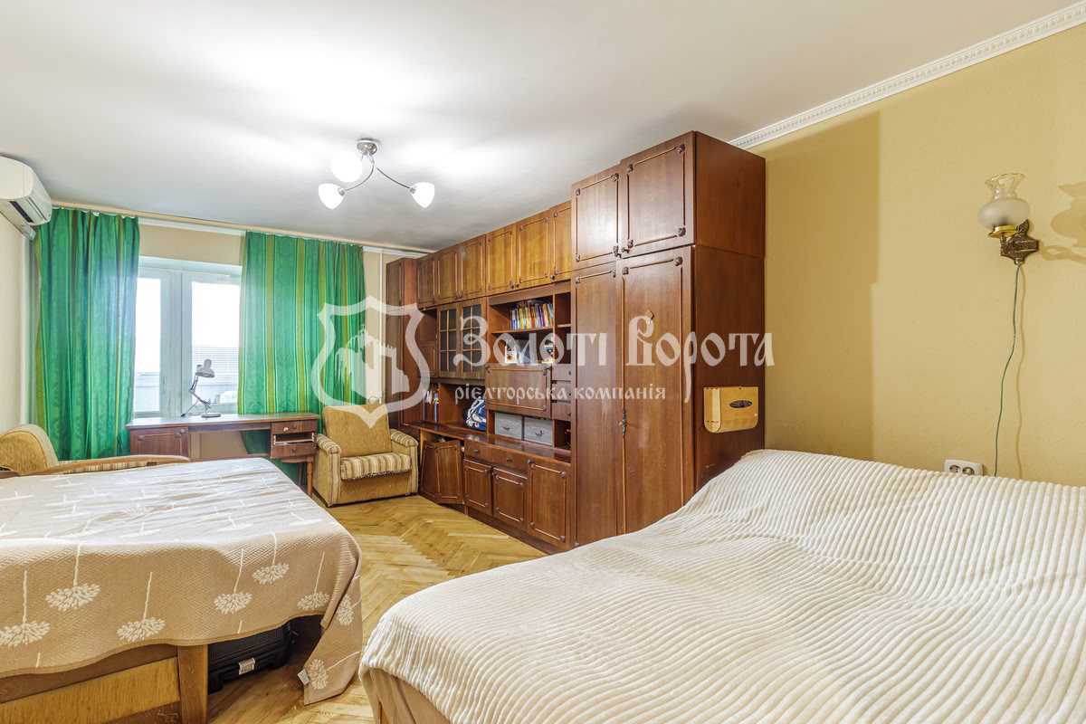 Продаж 1-кімнатної квартири 47 м², Деревлянська вул., 2/6