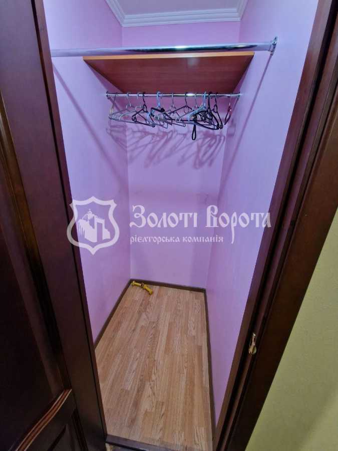 Продаж 1-кімнатної квартири 47 м², Деревлянська вул., 2/6
