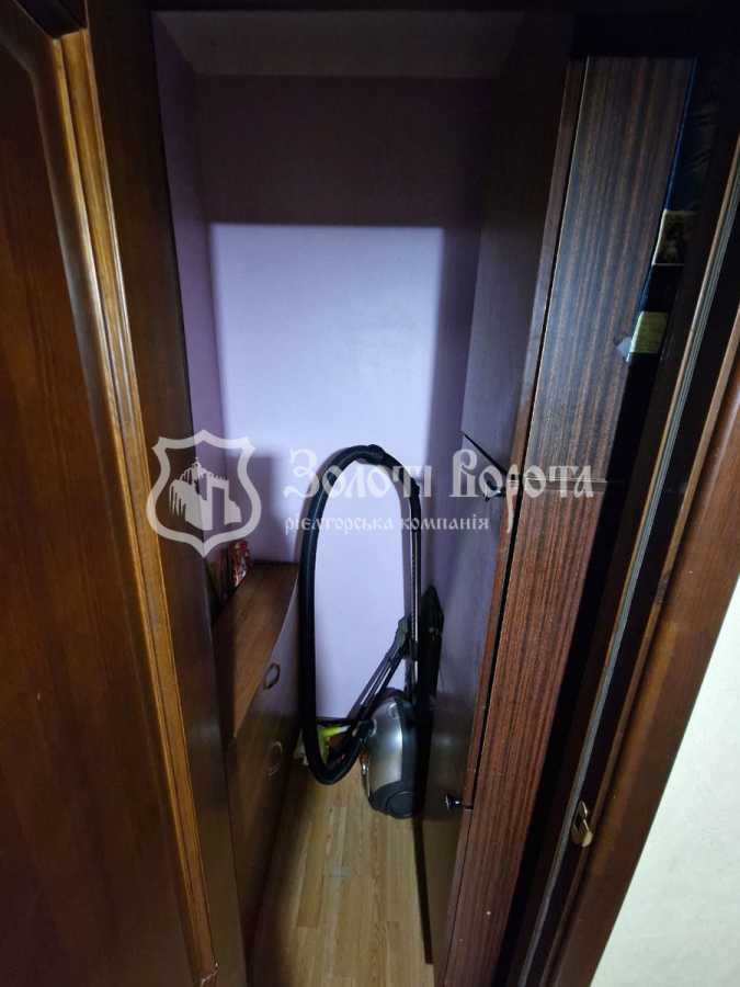 Продаж 1-кімнатної квартири 47 м², Деревлянська вул., 2/6