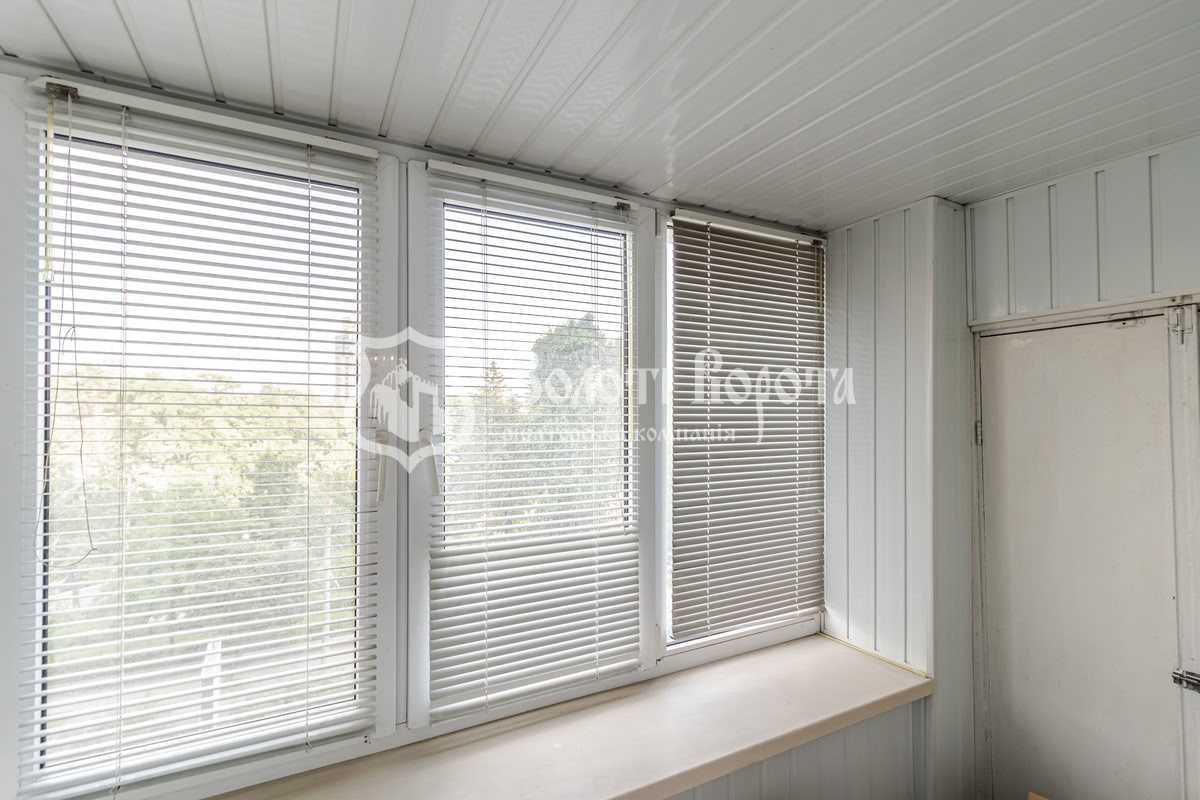 Продаж 1-кімнатної квартири 47 м², Деревлянська вул., 2/6