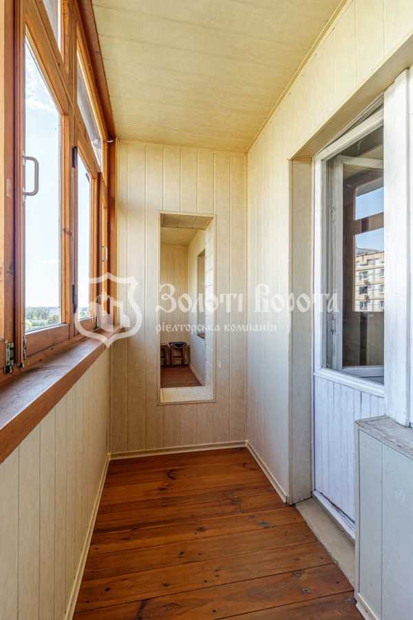 Продаж 1-кімнатної квартири 43.9 м², Лариси Руденко вул., 21