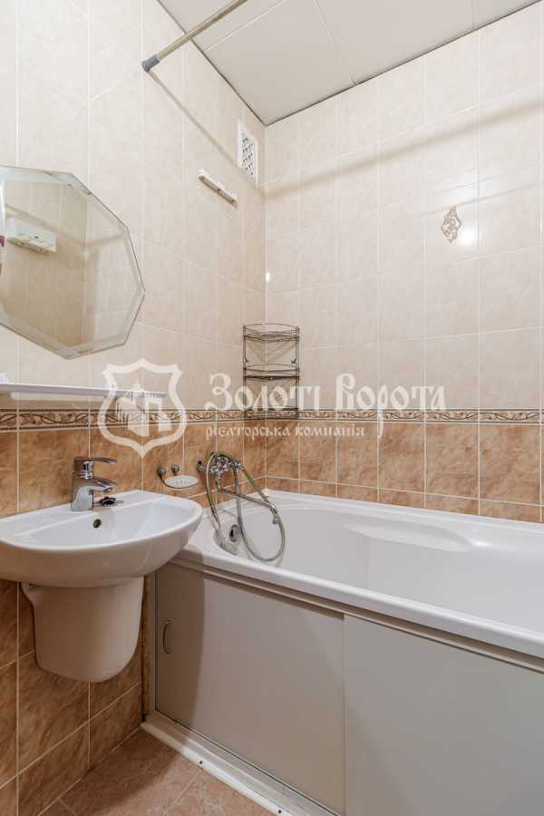 Продаж 1-кімнатної квартири 43.9 м², Лариси Руденко вул., 21