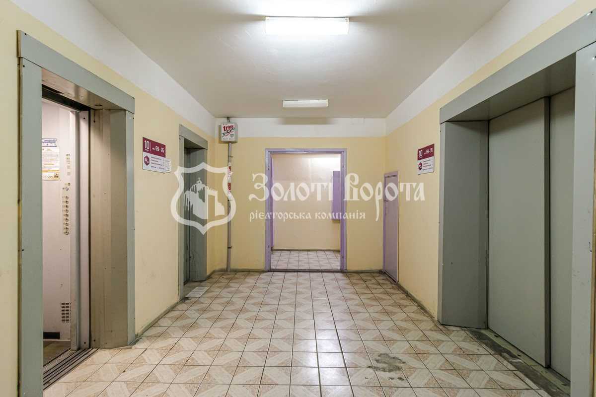 Продаж 1-кімнатної квартири 43.9 м², Лариси Руденко вул., 21