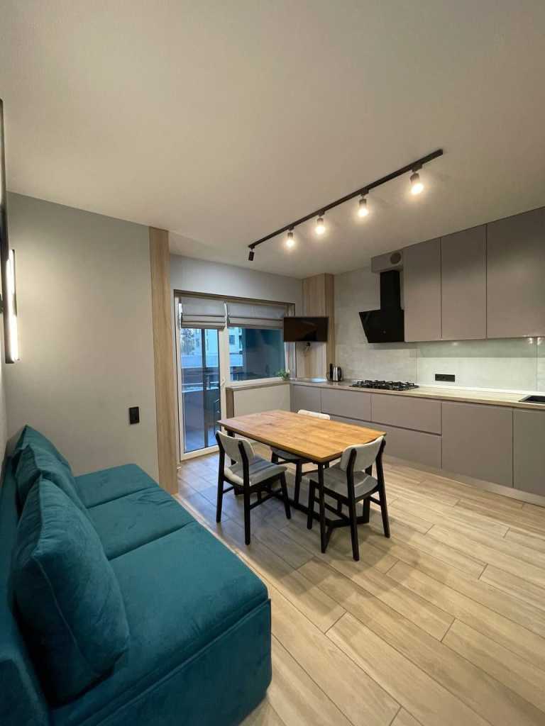Продажа 2-комнатной квартиры 72 м², Богдана Ступки пер.