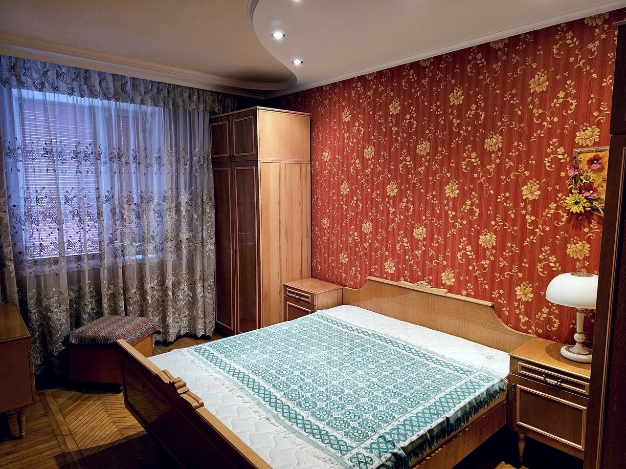 Оренда 3-кімнатної квартири 74 м², Миру просп., 63