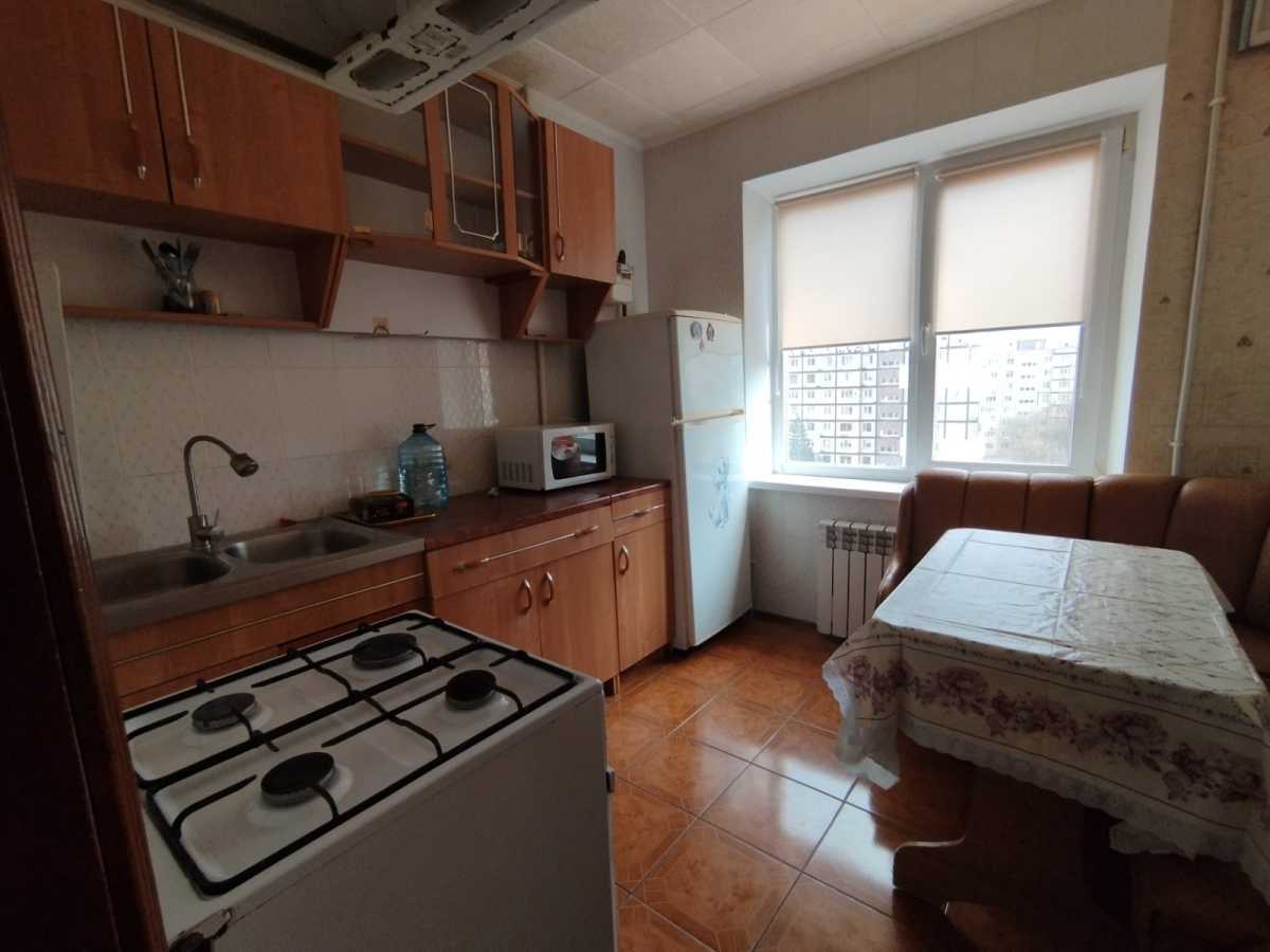 Оренда 2-кімнатної квартири 53 м², Героїв просп., 23