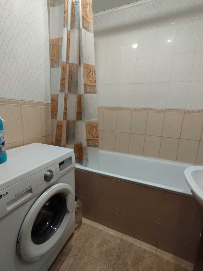 Оренда 2-кімнатної квартири 53 м², Героїв просп., 23